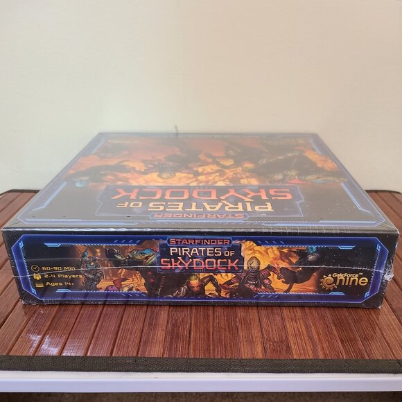 Starfinder Pirates of Skydock Board Game Gale Force 9 War - Sealed - Picture 7 of 9